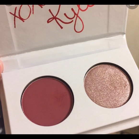 KYLIE Cosmetics Limited Edition Mini Duo EyeShadow - Picture 2 of 6
